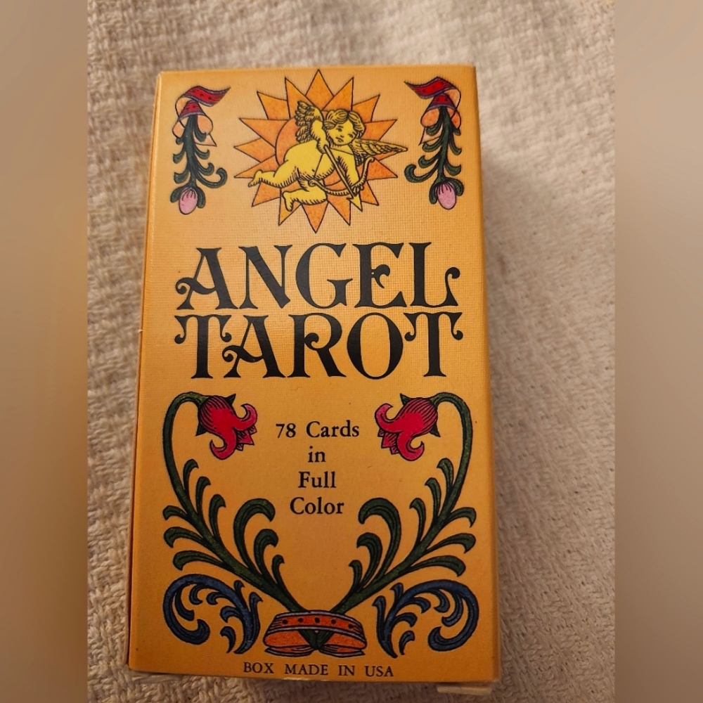 Vintage US Games Angel Tarot Deck as new, unused. Full Color. RARE for Collector
